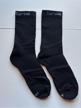 New Supreme X Hanes 1 Pair Black Crew Socks